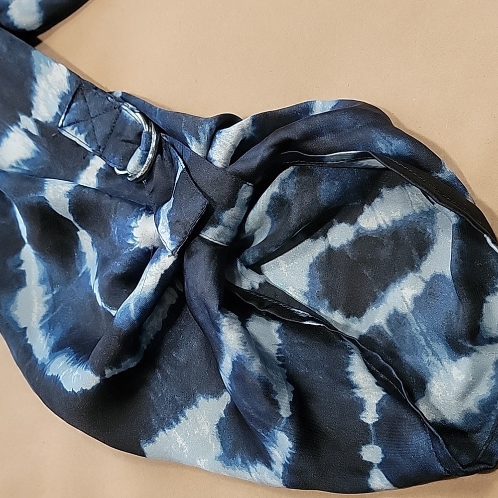 MICHAEL Michael Kors Size L True Navy & Light Blue Tie Dye Satin Blouse - Picture 13 of 13